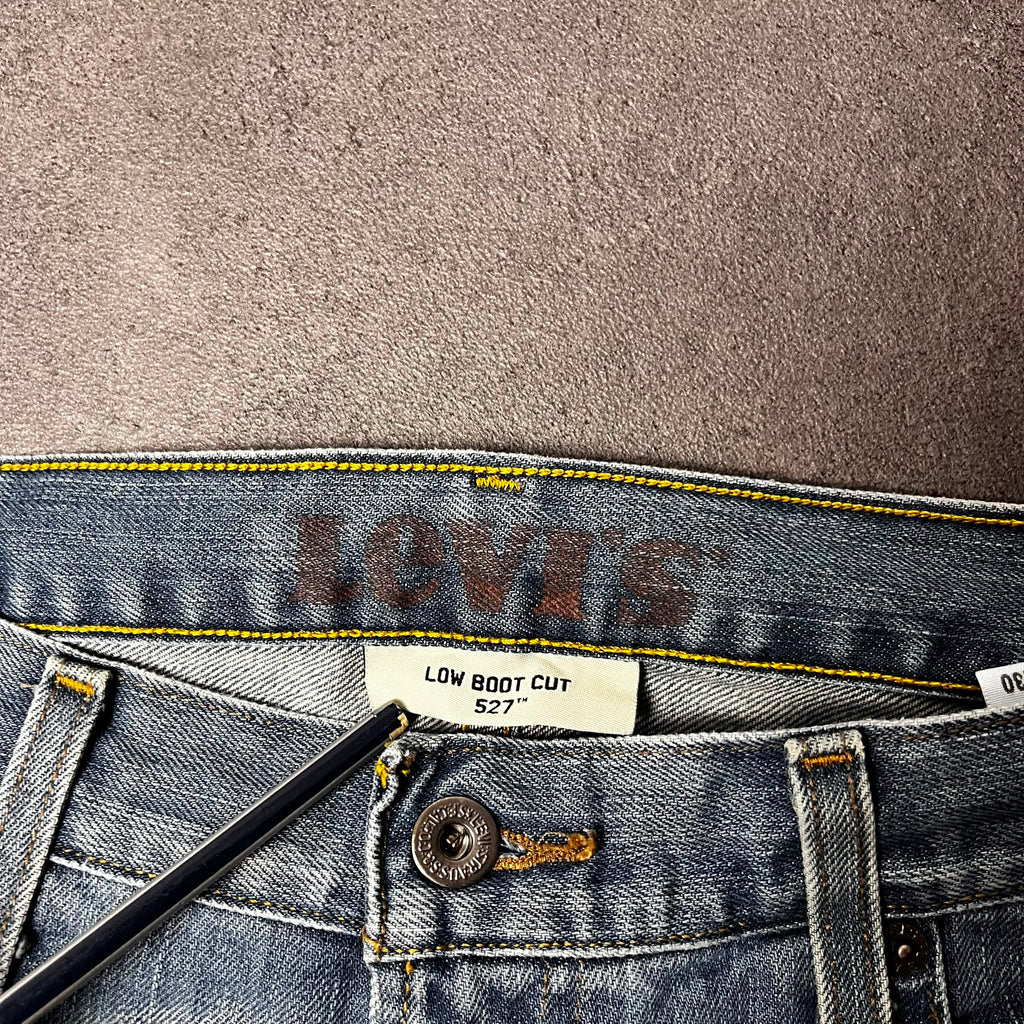 Vintage Levi's 527 Bootcut Jeans Herren Mittelblau – W34 L30